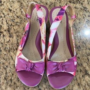 Wedge heel open toe shoe extended size 11ww